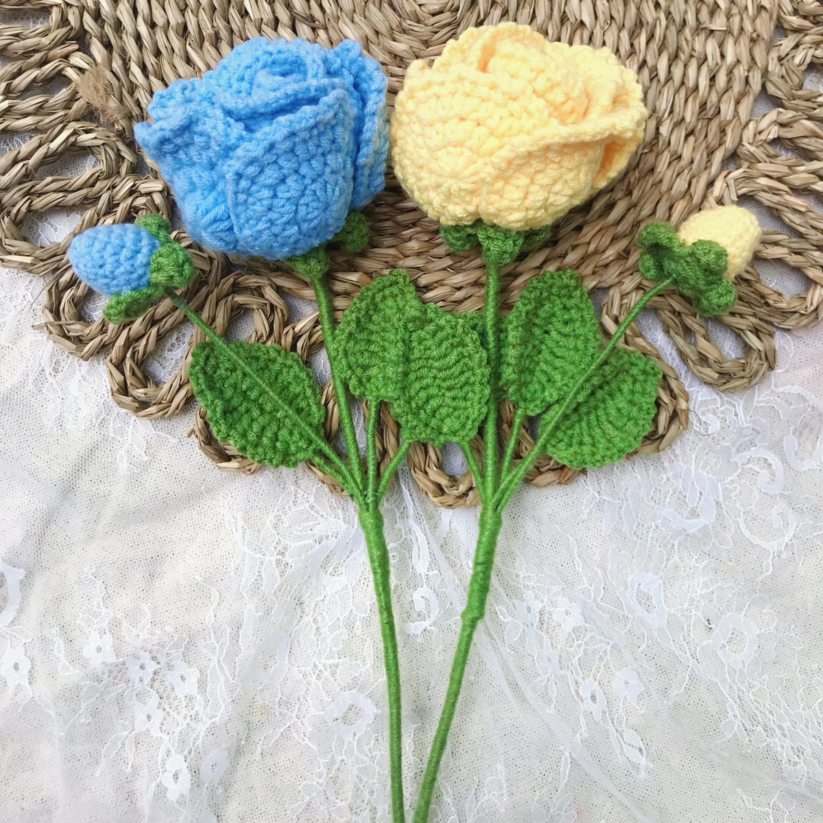 Crochet roses in cotton yarn, another view