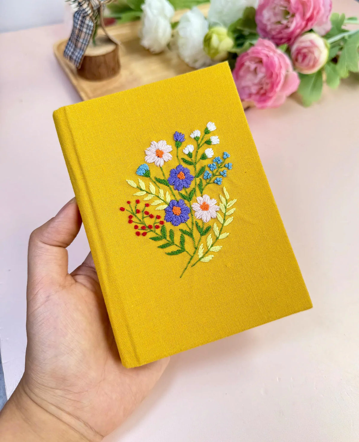 Woodland & Wildflower Journal, Six Designs by The Thread Nest, hand-embroidered linen cover, photo 2