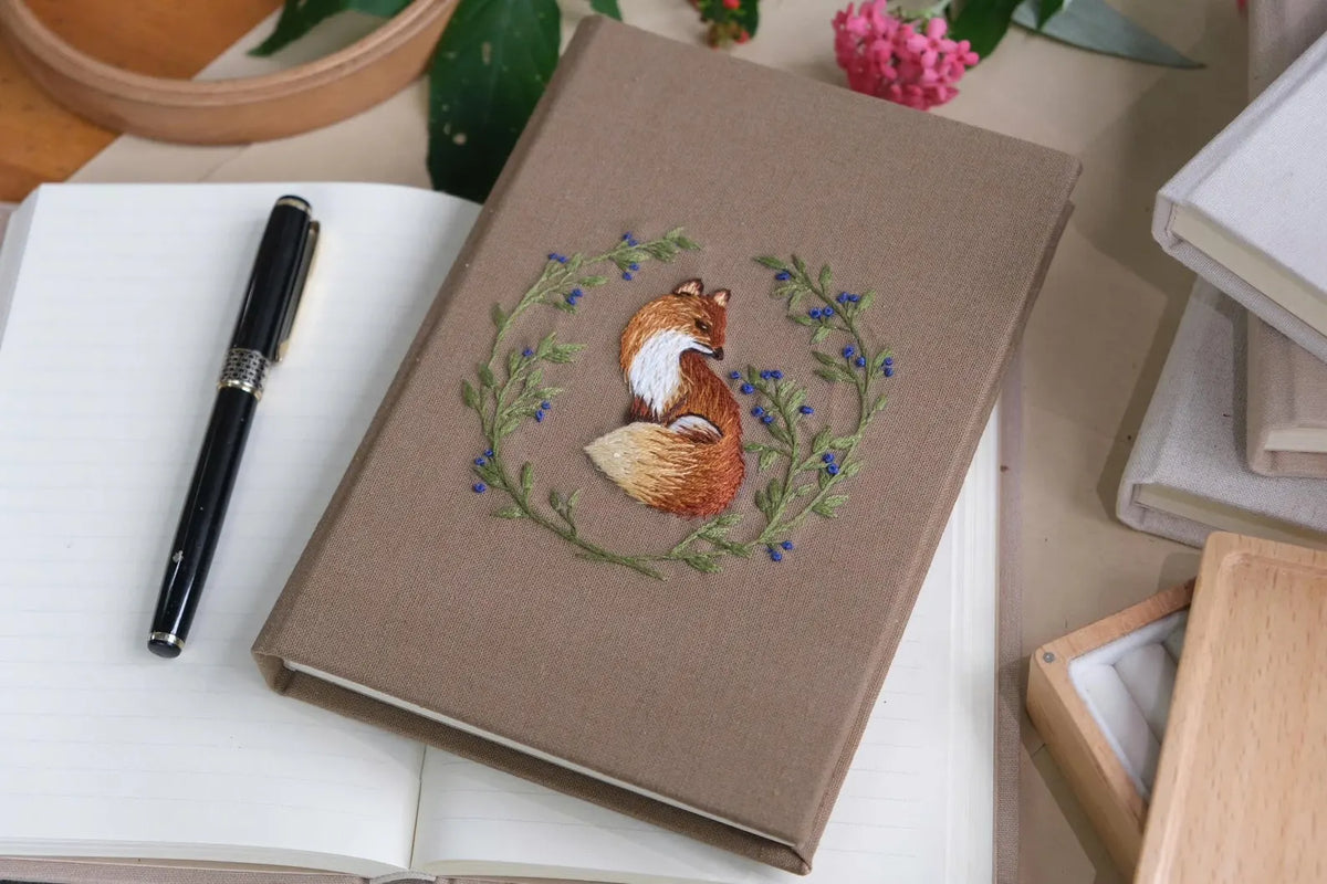 Woodland Animal Journal, A5 or A6 by The Thread Nest, hand-embroidered linen cover, photo 3